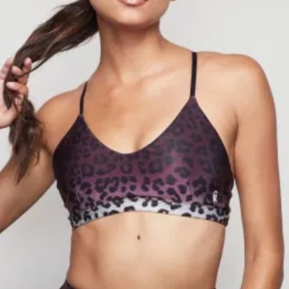 Good American Other - NEW Good American Slim Racerback Sports Bra